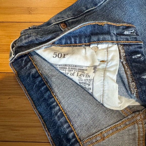 Levi's Dark Blue High-Rise Cutoff Denim Shorts - Picture 6 of 6